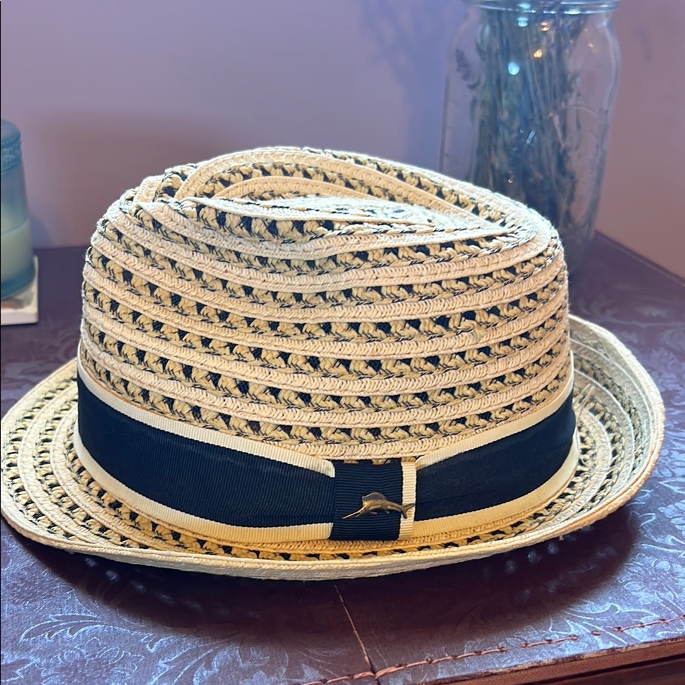 NWT Tommy Bahama Panama Jack Stylish Tan Fedora with Black and White Band